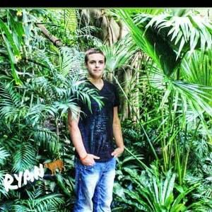 Meet your Posher, Ryan